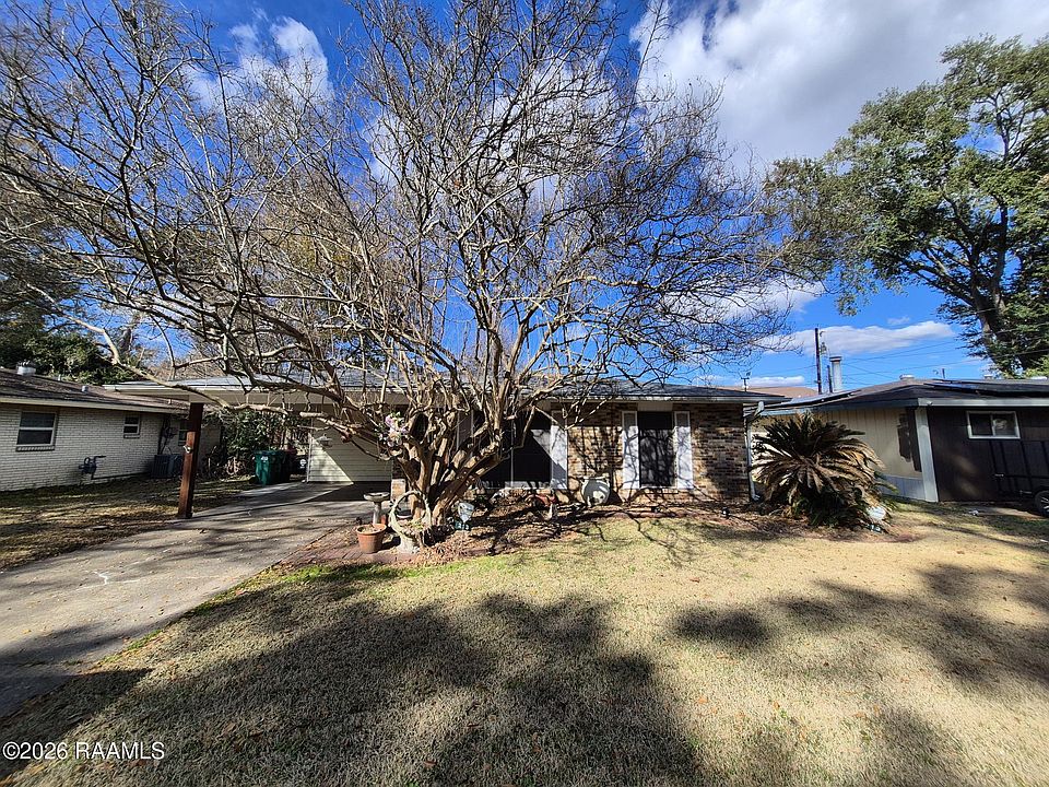 1st image of 213 Chalmette Dr