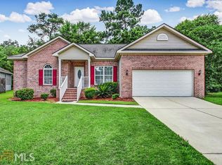 117 Live Oak Ln, Garden City, GA 31408