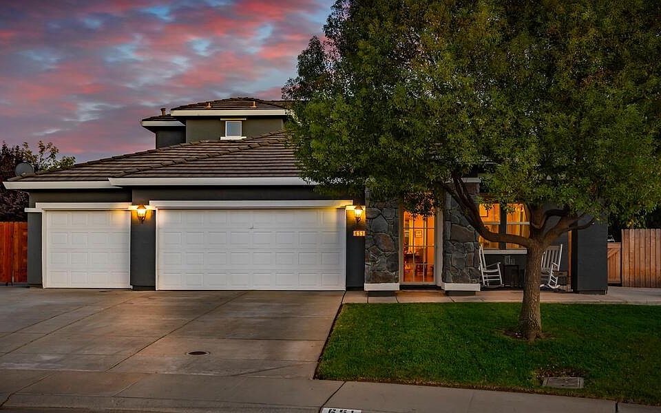 1st image of 651 Aspen Meadows Way