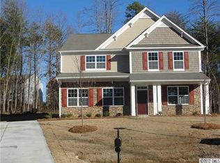 812 Virginia Pine Ln, Edgemoor, SC 29712