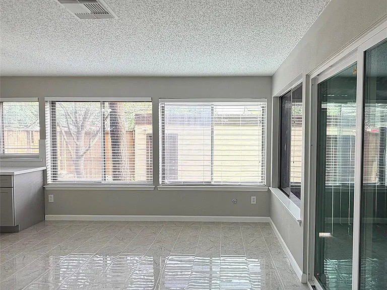 7202 S Dairy Ashford Rd — Photo 15