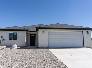 916 S Yorktown St, Ridgecrest, CA 93555