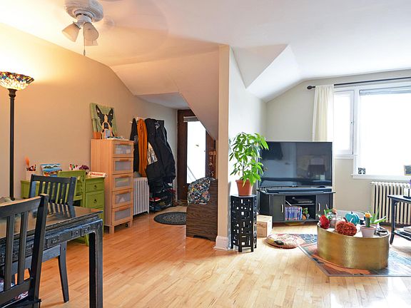 3rd image of 2890 Irving Ave S #3