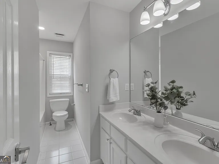 3633 Elinburg Cove Trl — Photo 19