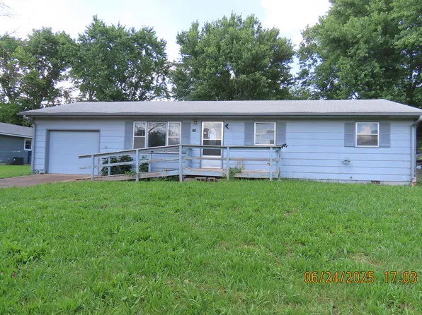 321 W Cofield Street, Aurora, MO 65605