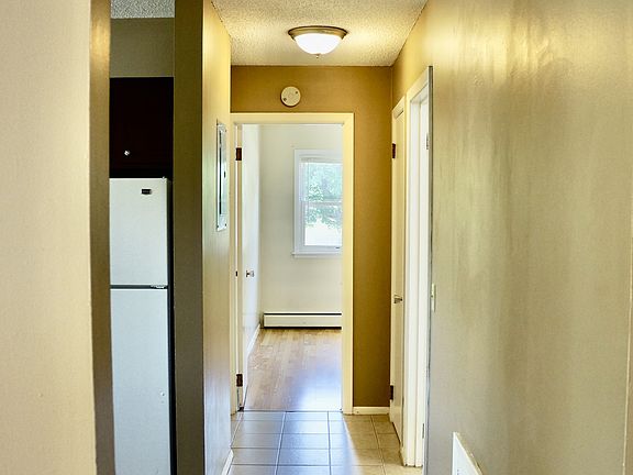 3rd image of 705 E 3rd St #5
