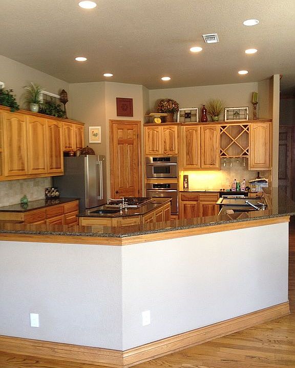 2nd image of 321 Arbors Cir