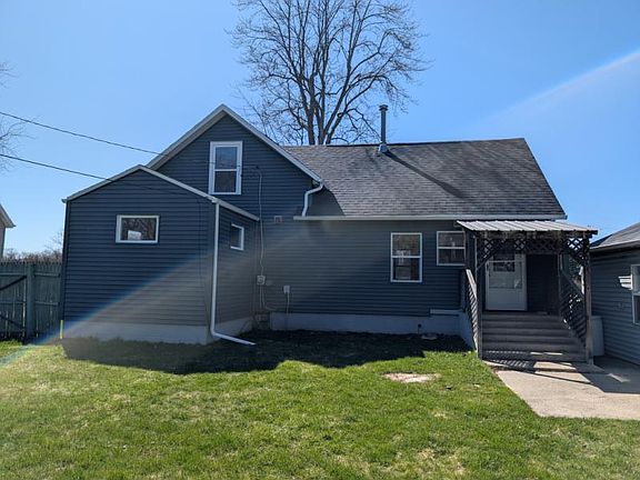 3rd image of 344 N Silver St