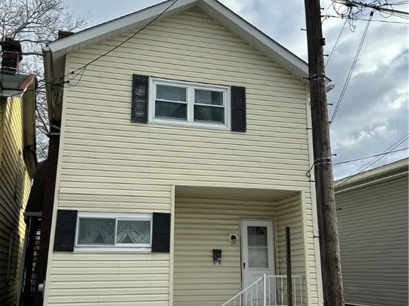 108 E 1st Ave, Derry, PA 15627