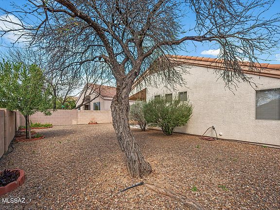 2nd image of 2351 N Emerald Lake Ct