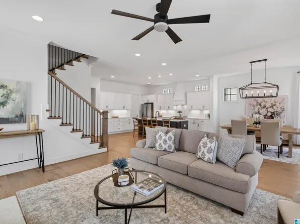 4502 Village Green Way, Hoover, AL 35226