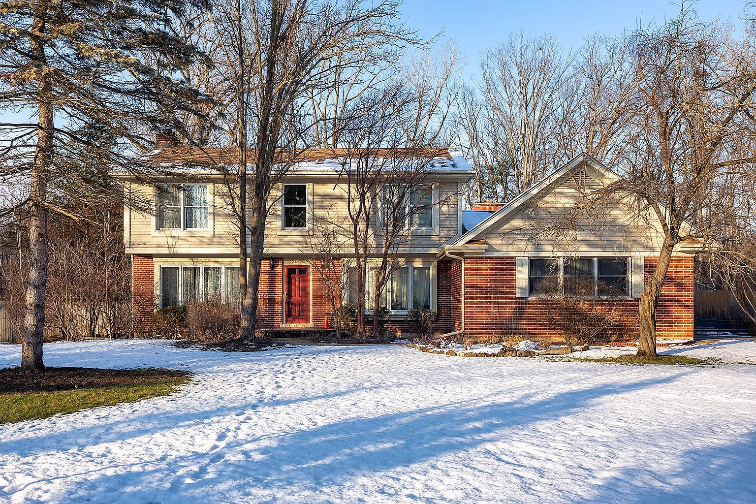 2640 Crestwood Ln photo 1