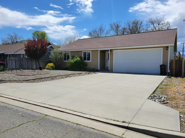 451 E Prather St, Montague, CA 96064