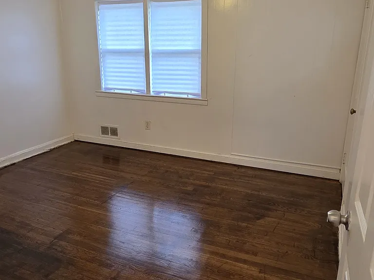 1005 Cameron Rd — Photo 12