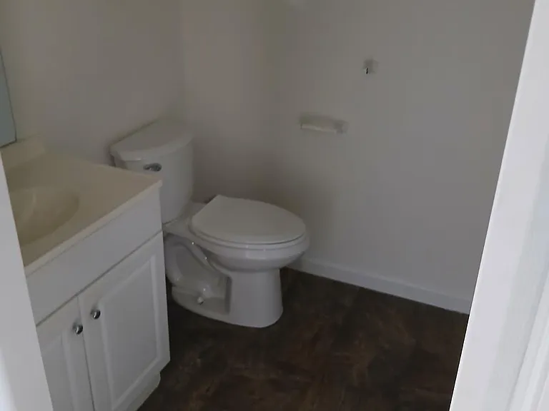 28420 Delaware Ave #5 — Photo 12