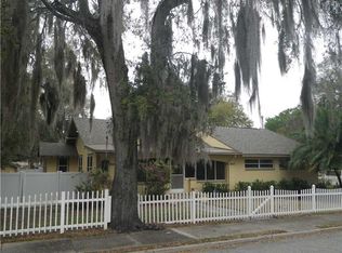 301 Perkins St, Leesburg, FL 34748