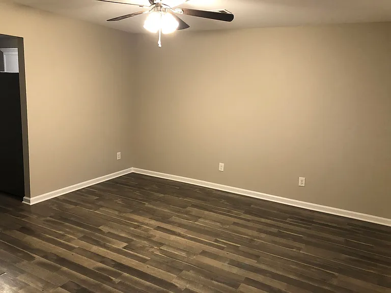 3542 Douglass Ave — Photo 2