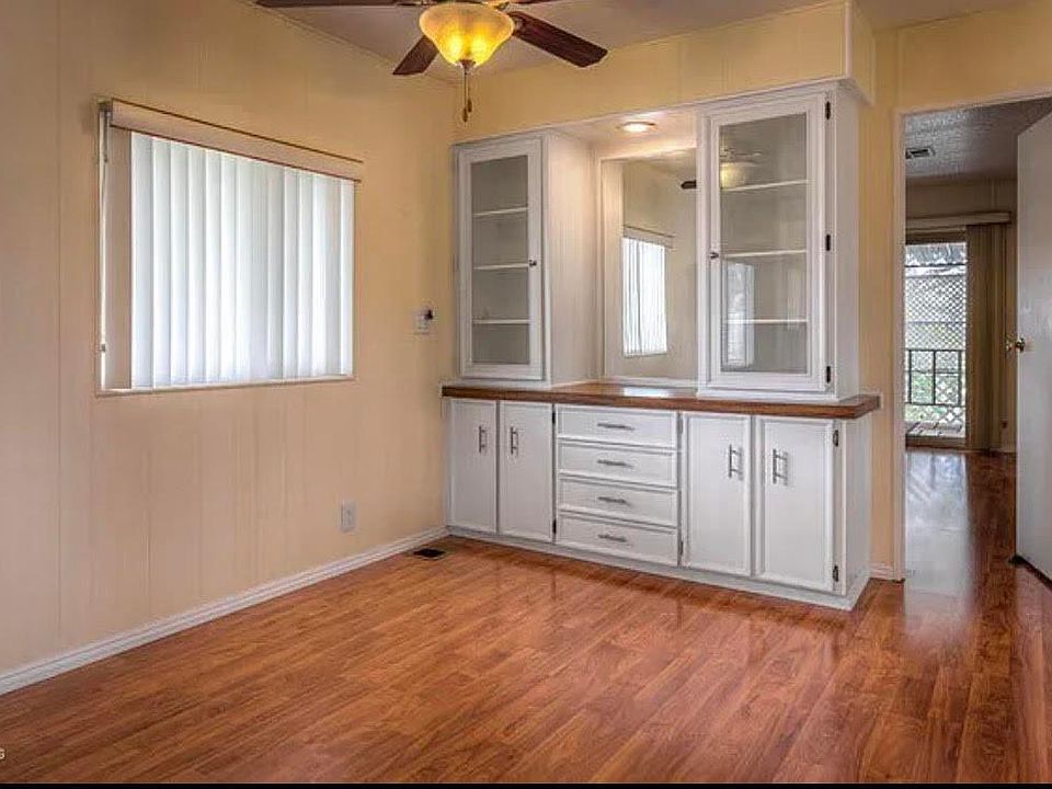 1st image of 125 Charla Ct