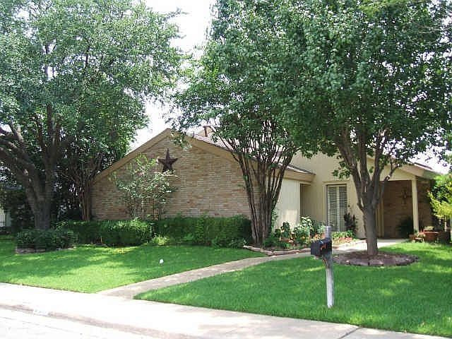 1st image of 15114 Leafy Ln