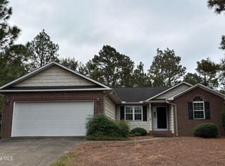 4 Monroe Ln, Pinehurst, NC 28374