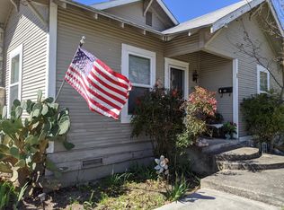 1701 E Main St, Kerrville, TX 78028