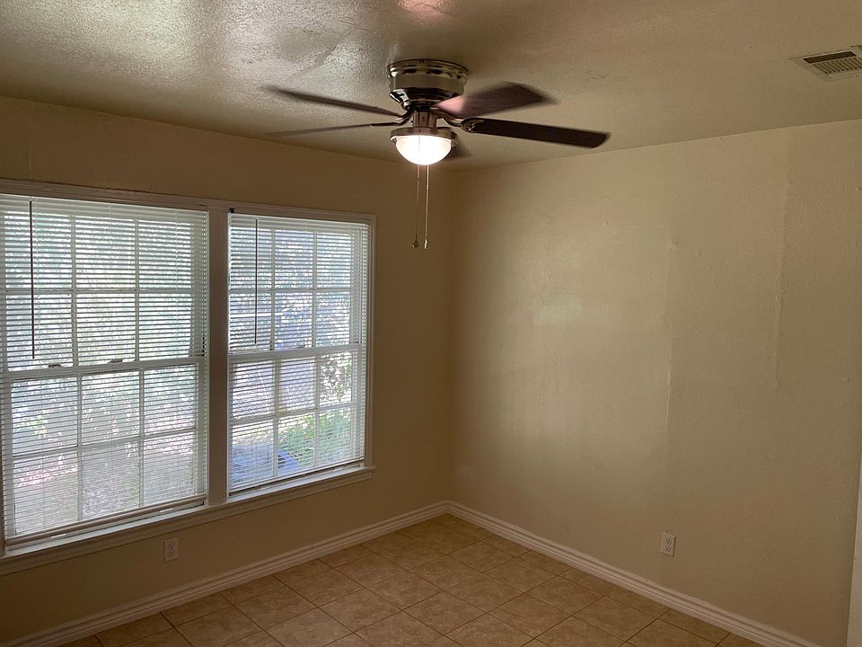 1st image of 1701 Duncan Ave #1