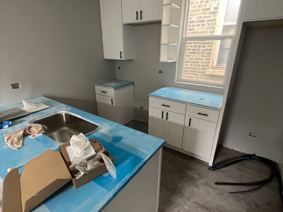 1st image of 1345 N Bosworth Ave #3F