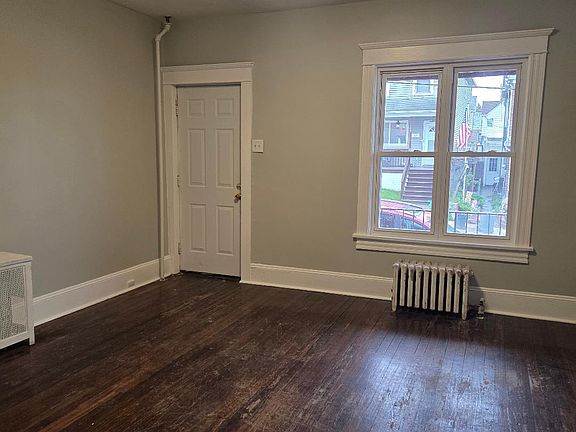 2nd image of 170 Poplar St #170