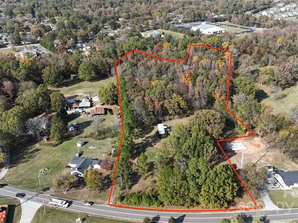 6207 Indian Trail Fairview Rd, Indian Trail, NC 28079