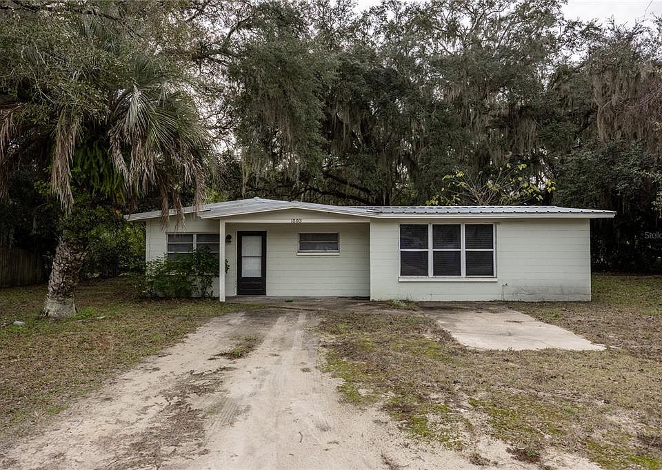 1st image of 1503 SE 28th Pl