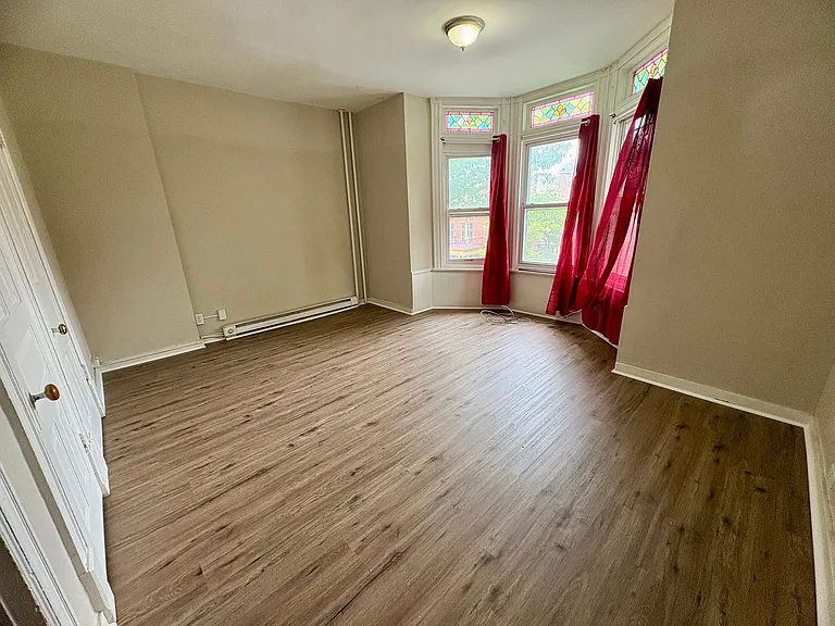 1224 Eckert Avenue — Photo 9