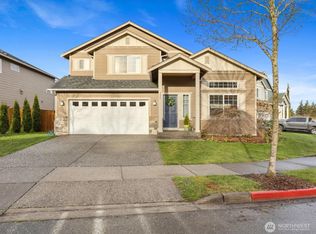 321 Barry Loop, Mount Vernon, WA 98274