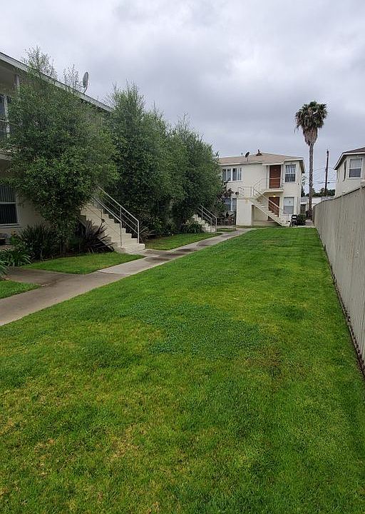 2nd image of 4061 Wade St #E
