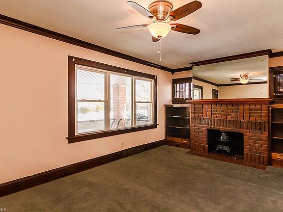 3rd image of 4623 Behrwald Ave