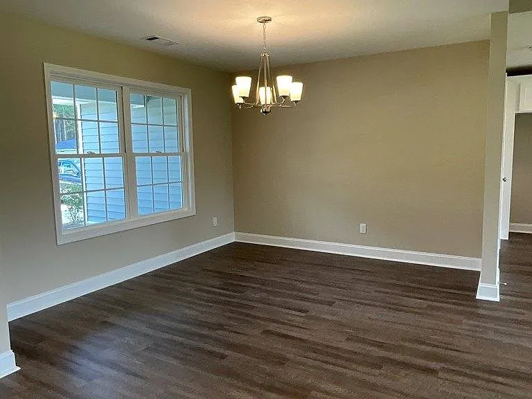 330 Tallulah Bnd — Photo 3