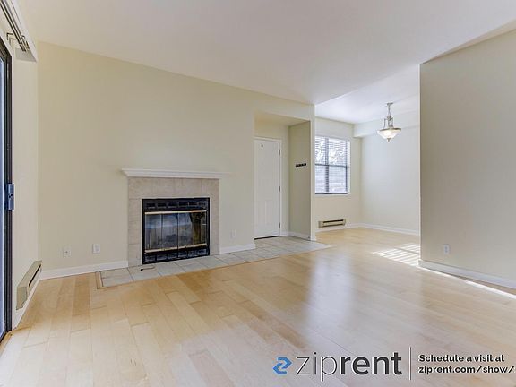 2nd image of 83 Shoreline Ct