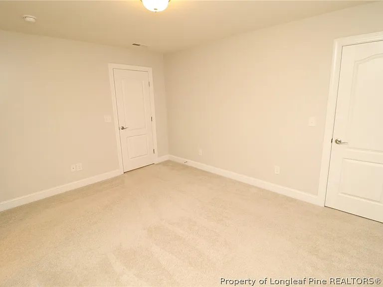 410 Boscawen Ln — Photo 32