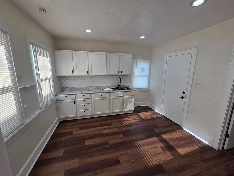 12417 Soika Ave — Photo 20