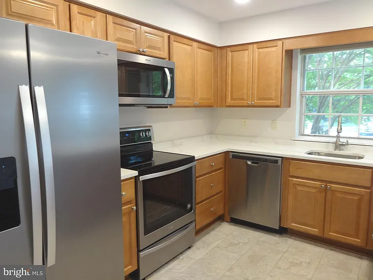 16 Castlehill Ct — Photo 10
