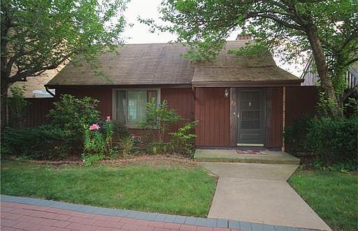 1st image of 23 Ardsley Ct