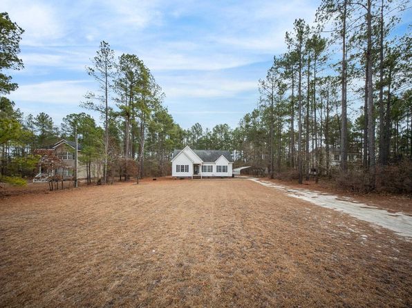 1617 Porter Rd, Cassatt, SC 29032