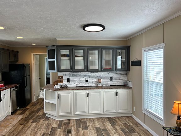 5th image of 1814 Madaleine Dr #106