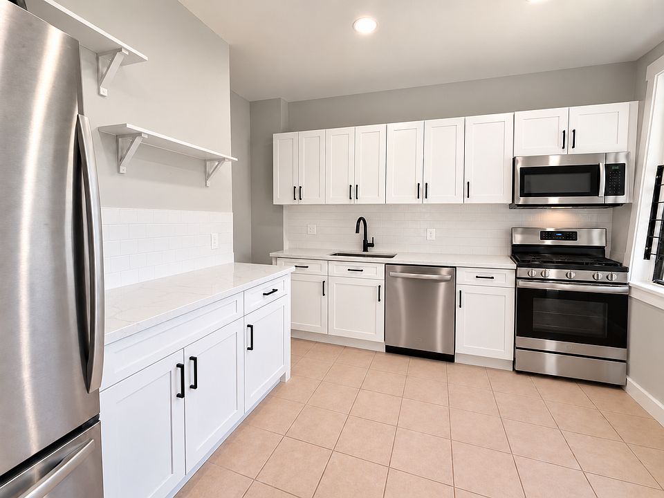1st image of 1349 W Grace St #1