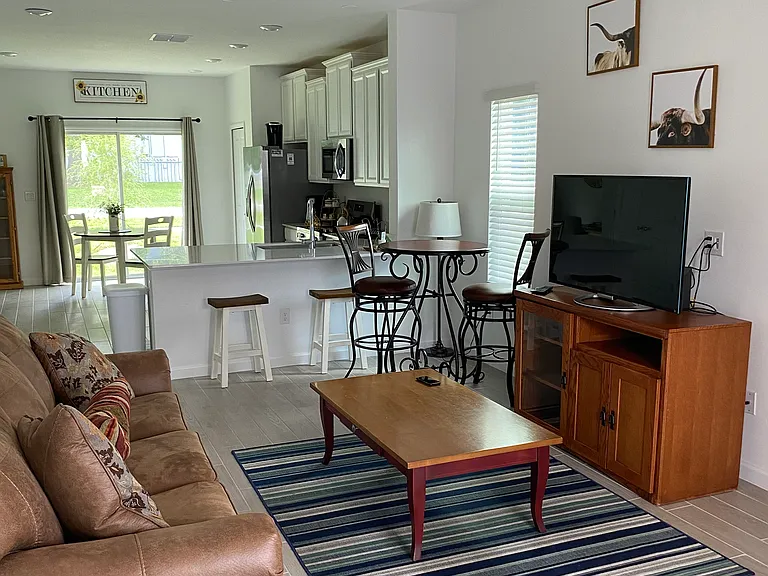 3409 SW 34th Avenue Cir #15 — Photo 4