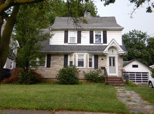 21 Harrison St, New Milford, NJ 07646