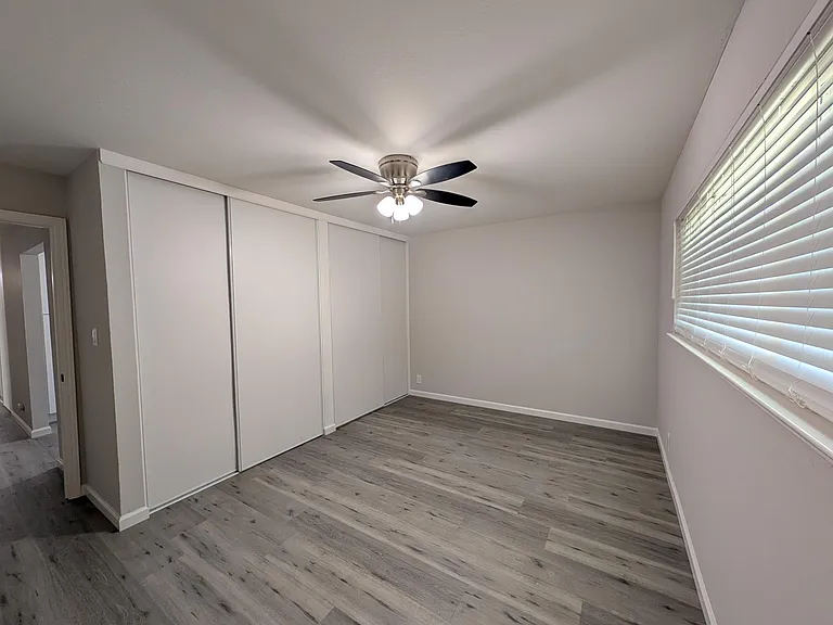 1110 White Dr — Photo 8