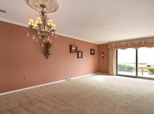 190 Hampshire Dr, Plainsboro, NJ 08536