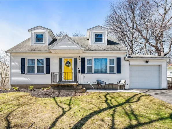 103 Drexmore Rd, Rochester, NY 14610