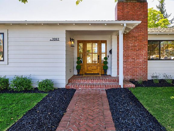 4th image of 2092 Grace Drive