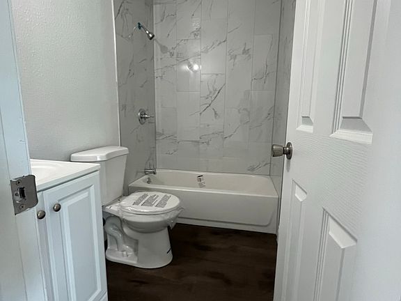 4th image of 2623 Kelly Ln